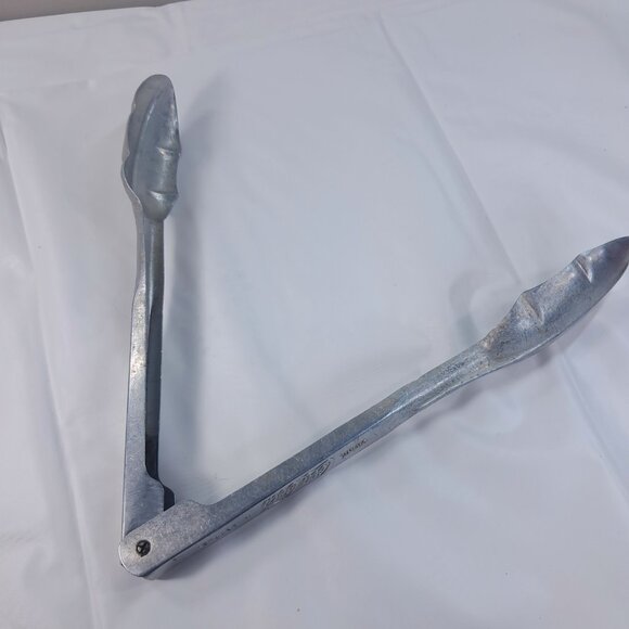 Coca-Cola Ice Tongs Aluminum Embossed Drink In Bottles St. Paul Coke 1940's - Picture 10 of 13